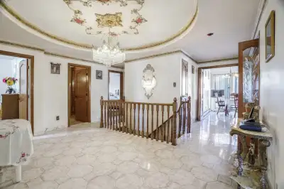 Apartment 4 chambres 3 salles de bain 8 1/2 Prestigieux