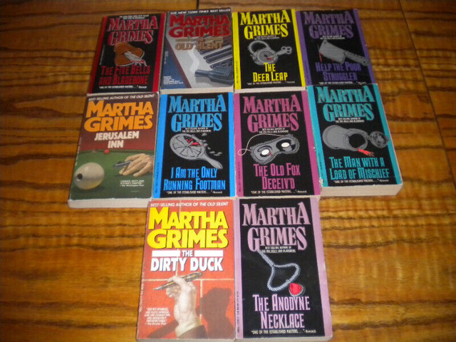 Lot Of 10 Martha Grimes Murder Mystery Paperback Books in Fiction in Oakville / Halton Region