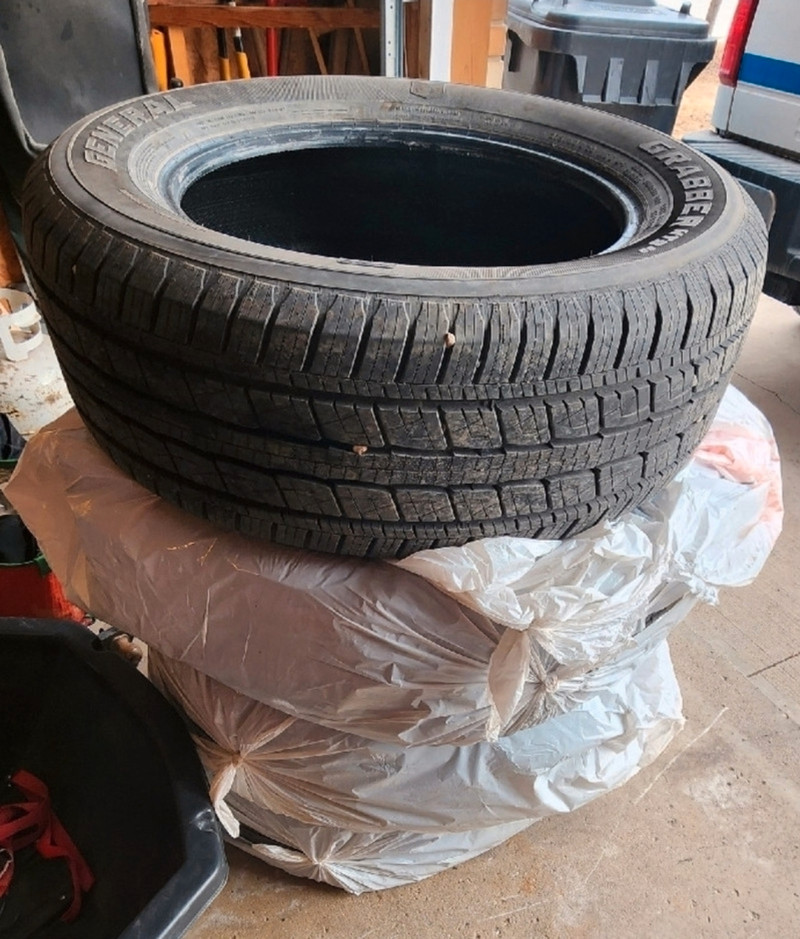 275/60R20 Truck Tires. | Tires & Rims | Winnipeg | Kijiji