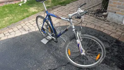 Vélo Scott Chenoa , View more