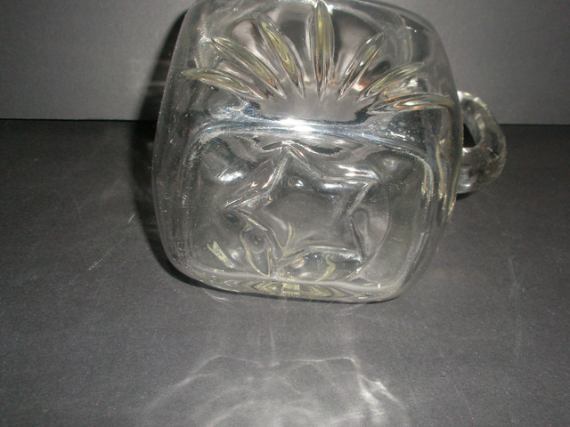 PICHET antique Star Federal Glass en parfait état,36 oz.,RARE. dans Art et objets de collection  à Trois-Rivières - Image 3
