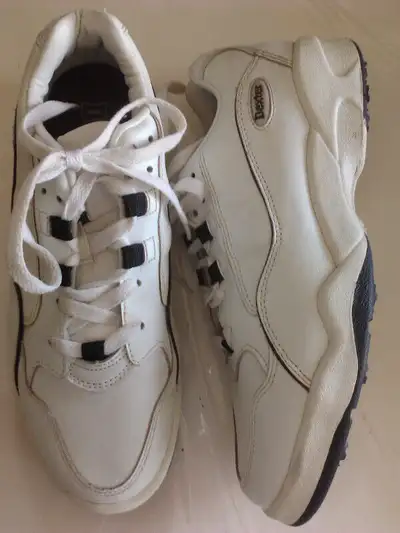 Men`s Golf Shoes Size 9.5 Dexter Seascape rounded spikes, View more
