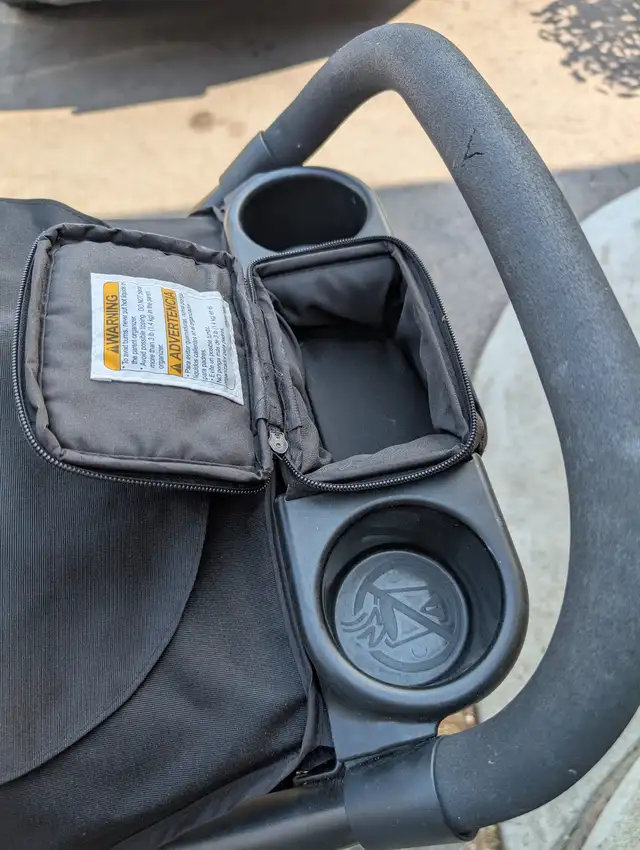 Stroller in Strollers, Carriers & Car Seats in Brantford - Image 7