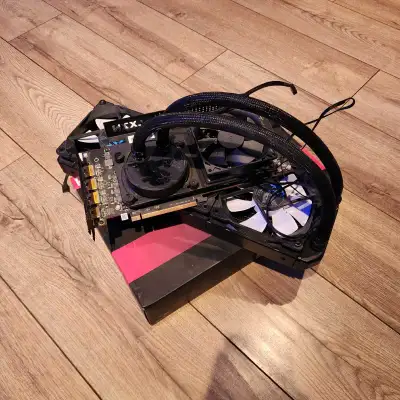 AMD Radeon VII - Watercooled, View more