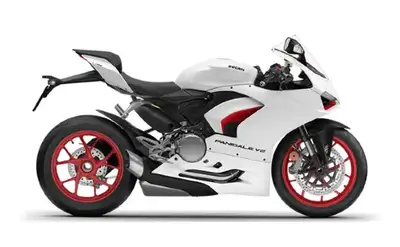 Absolutely mint condition Very very low KMs 2022 Ducati Penigale V2 in the highly desirable “White R...