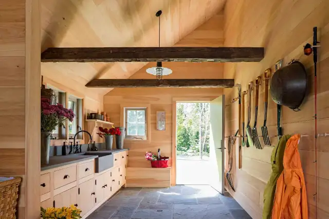 HIGH QUALITY HOME RENOVATIONS & ADDITIONS63235408608001123