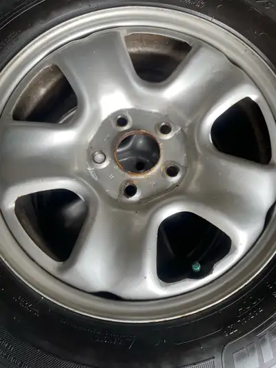 Set of four Excellent Michline Defenders all season tires. only for sale. The tire number is 215-70-...