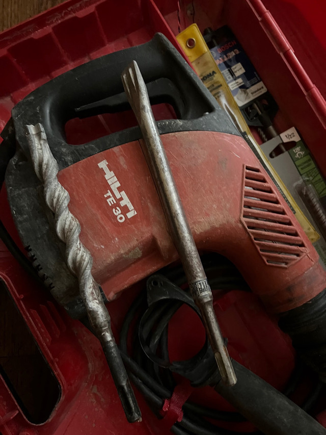 Hilti TE30 in Power Tools in Lethbridge - Image 4