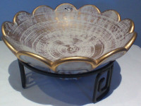 Royal Haeger 'Gold Tweed' pottery bowl and stand