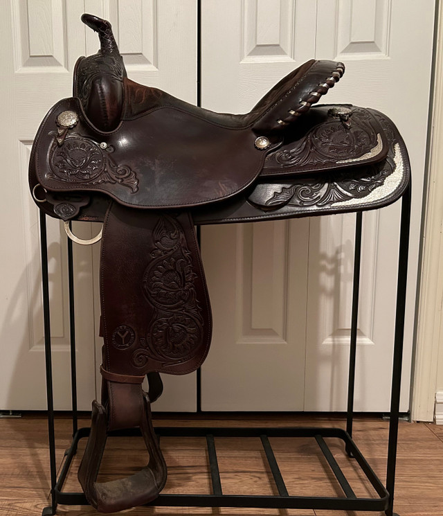15” Circle Y Equtation Saddle  in Equestrian & Livestock Accessories in North Bay - Image 2