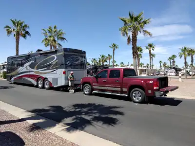 Here's your ticket to Southern Luxury! Excellent condition 2007 Scepter (by Holiday Rambler) Motorho...