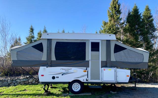 2014 Flagstaff Mac 12 Ft Tent Trailer in Travel Trailers & Campers in Bedford