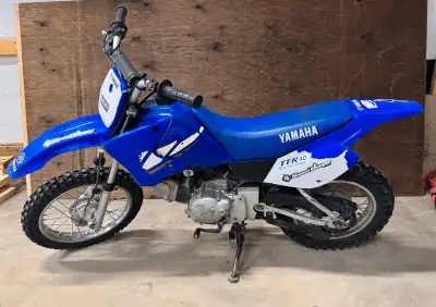 2002 TTR 90 electric start, 3 speed with automatic clutch. Perfect starter bike, very forgiving and...