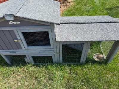Outdoor bunny hutch (with hay and litter), View more