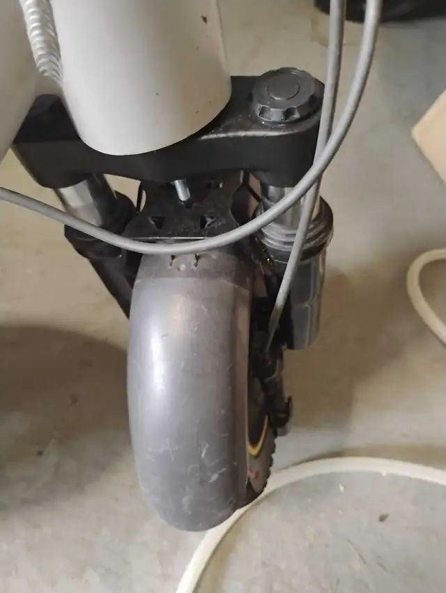 Ninebot electric scooter64014869184001123