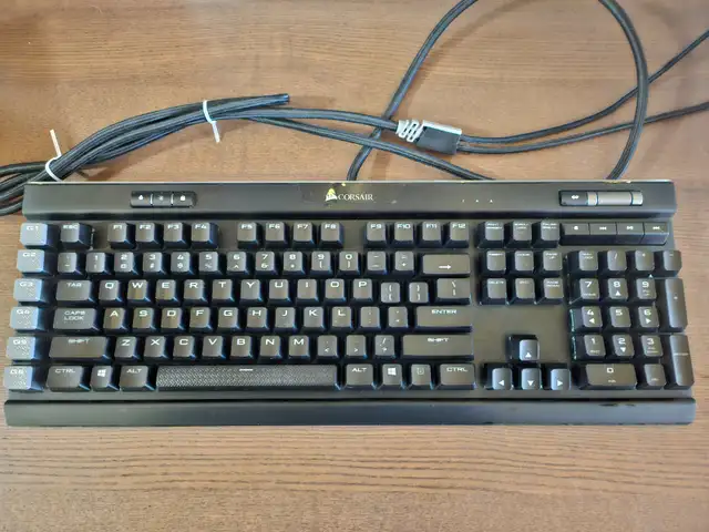Corsair K95 Keyboard566988731634176006