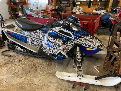 FOR SALE 2017 Polaris Indy Sport 600 in excellent condition. One owner ECD Customs Wrap (polaris ban...