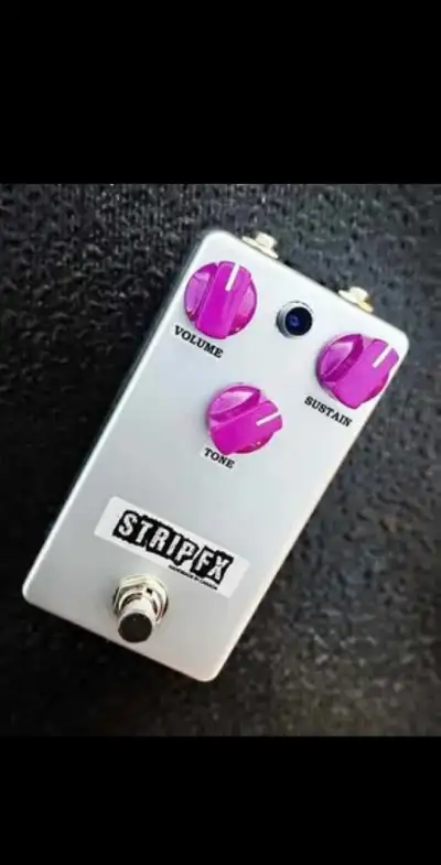Hey! This fuzz pedal, handmade in Canada, delivers a powerful and unique tone with controls for volu...
