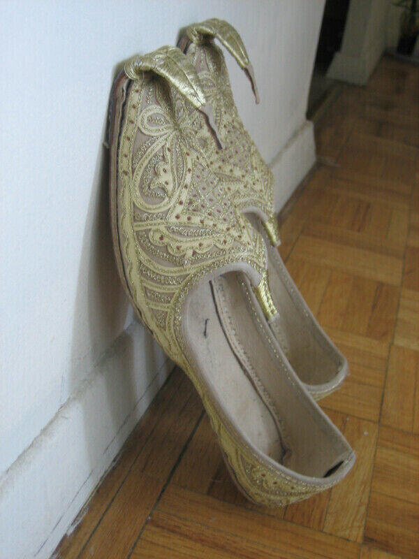 Handcrafted shoes, khusa, size 6 & 3 [Victoria Park/Lawrence] in Kids & Youth in City of Toronto - Image 3