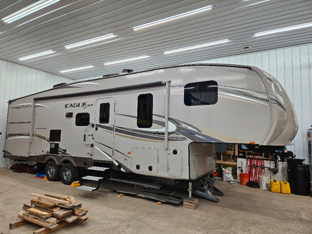2018 Jayco 29.5 BHDS in Travel Trailers & Campers in Regina
