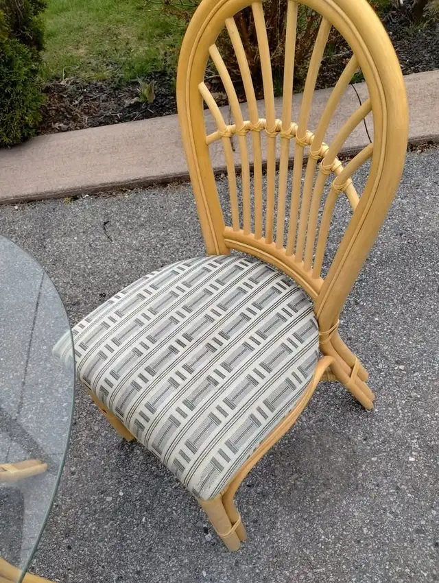 80's Retro 3-Piece Boca Rattan Wicker Set in Couches & Futons in City of Toronto - Image 6