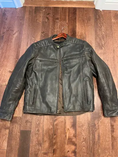 New leather motorcycle jacket, with removable insulated lining. Size XL
