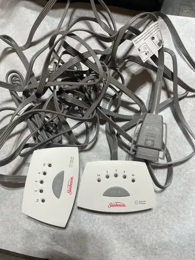 Sunbeam dual control for queen size electric blanket, View more