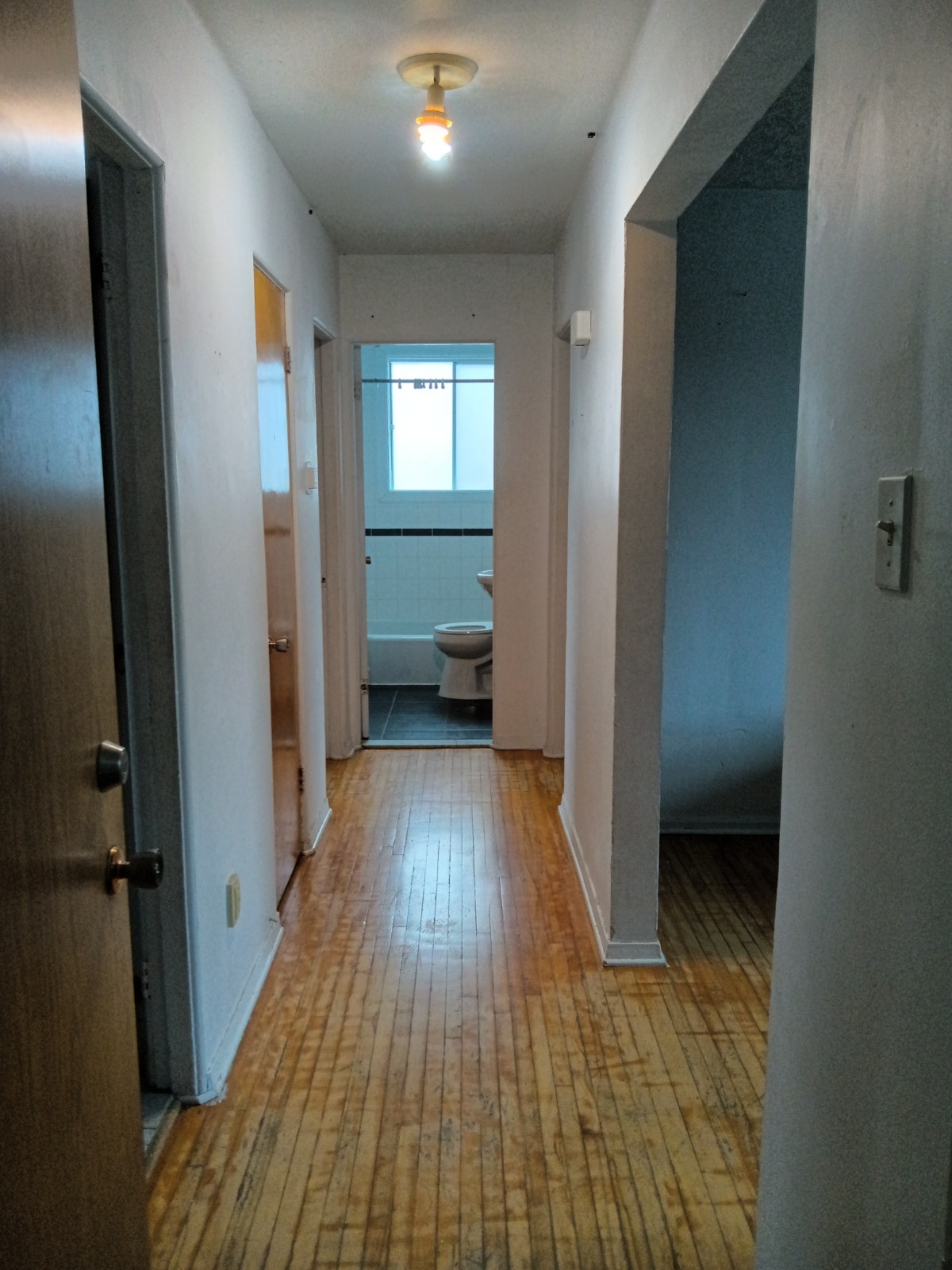 Un MOIS GRATUIT - 4,5 à louer à Sherbrooke, rue de Kingston — photo 2