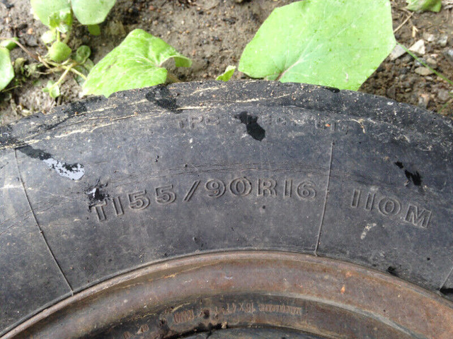 pneu de remorque ou spair voiture - 155/90r16 dans Pneus et jantes  à Saguenay