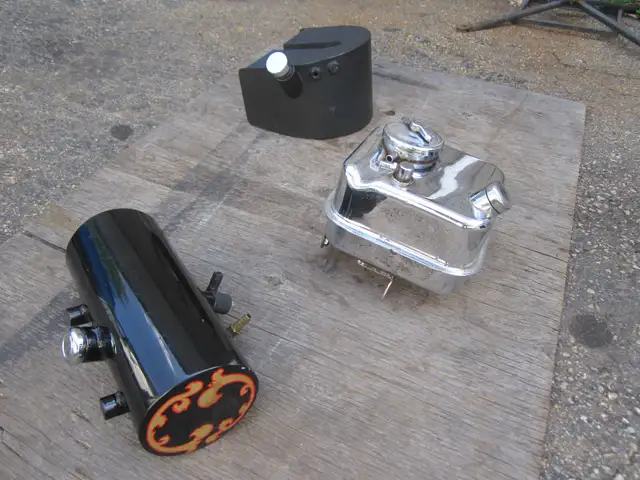 Harley Davidson Custom Oil Tanks Chopper in Arts & Collectibles in Mississauga / Peel Region - Image 3