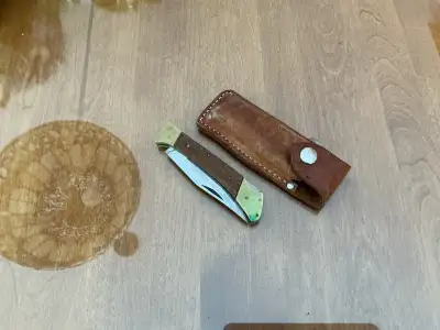 couteau  de chasse pliant avec étui , View more