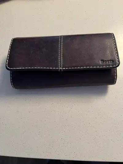 Roots wallet, View more