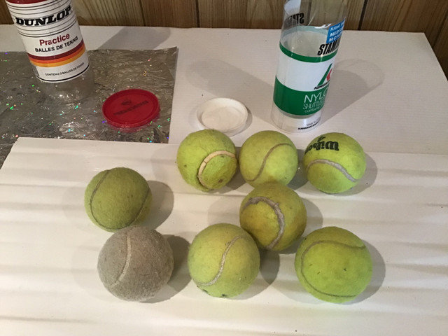 Lot de 8  balles de tennis dans Tennis et raquettes  à Laval/Rive Nord