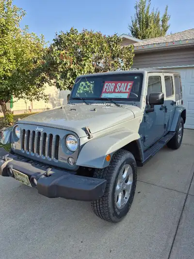 2015 jeep wrangler for sale, Don't not contact if you want a car fax,, Only 37,000. Kms lady driven,...