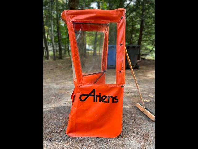 CABINE POUR SOUFFLEUSE ARIENS. in Snowblowers in West Island - Image 3