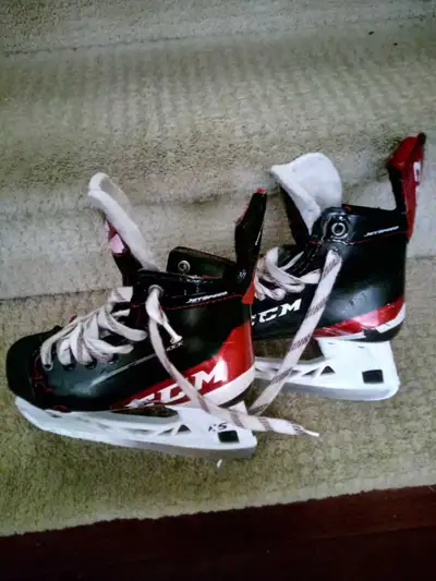 Hockey Skates Size 1 CCM Jetspeed, View more