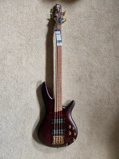 Selling my Ibanez SR300DXWZM sample. Sold As Is. No Ibanez warranty. Cash only. Not interested in tr...