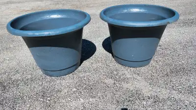 13 in wide x 9 in h $4 each
