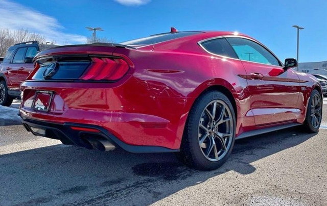2020 Ford Mustang ecoboost 2.3-Liter High Performance Package  in Cars & Trucks in Abbotsford - Image 4