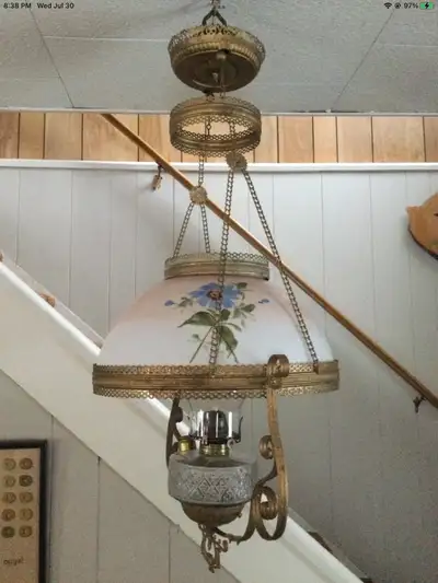 Really nice and complete, by all appearances - hanging Library/Parlour oil lamp. This unit has NOT b...