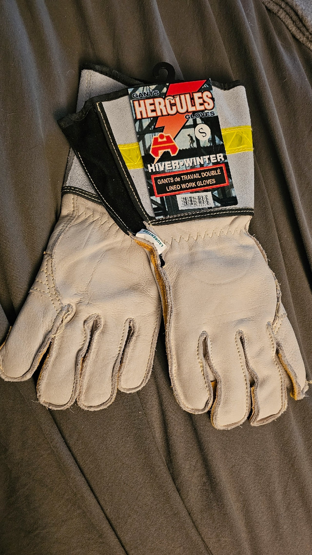 Hercules Linemen Leather winter Work Gloves size small in Men's in Edmonton