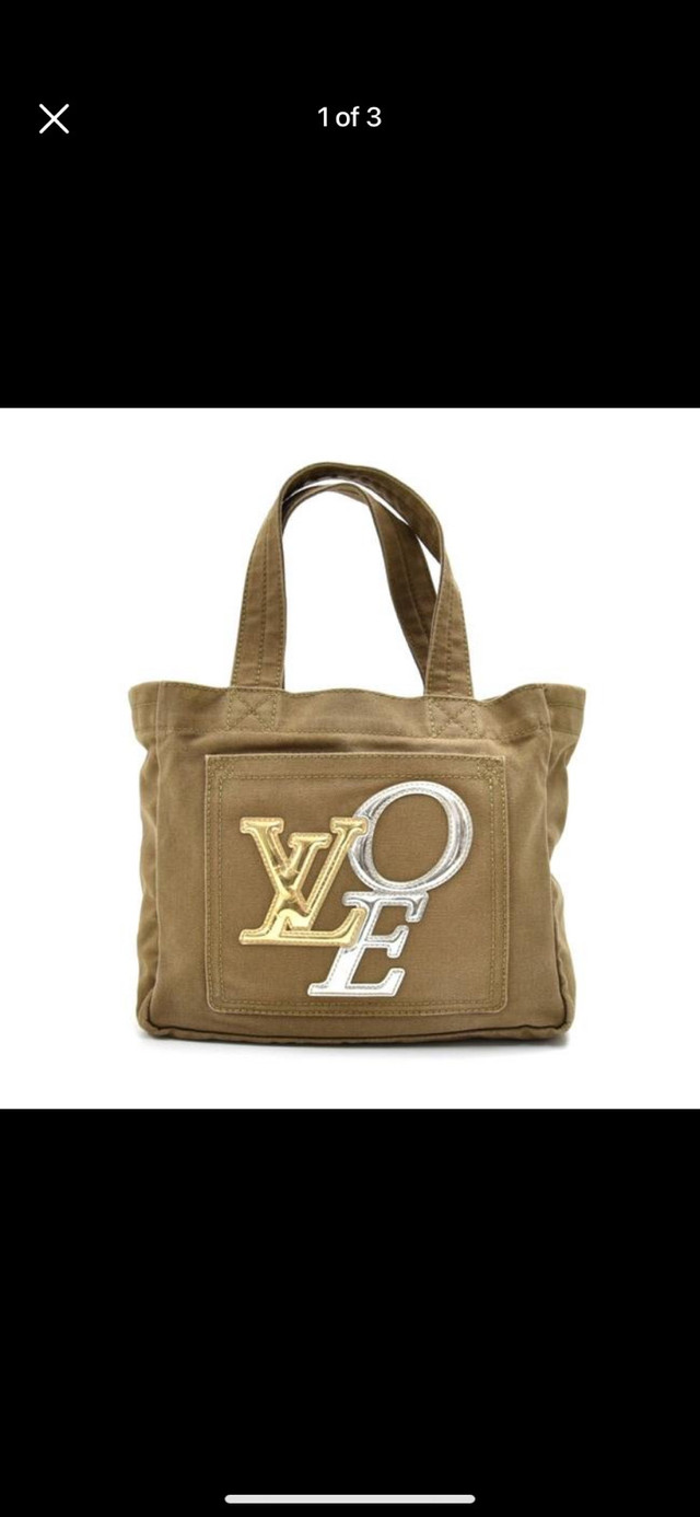 Louis Vuitton  in Women's - Bags & Wallets in Edmonton - Image 2