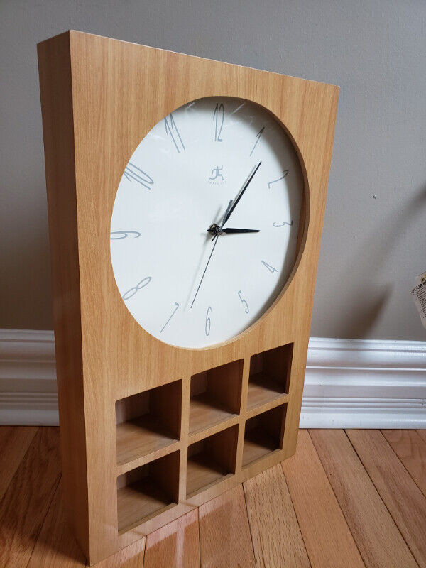 INFINITY CABINET WALL CLOCK MODEL 9925N/671. Make an offer in Home Décor & Accents in Mississauga / Peel Region - Image 2