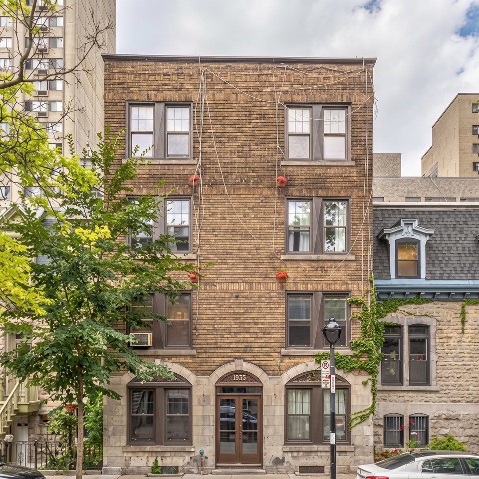 Cession de bail / Lease Transfer – 3½ Downtown – $1,515 5