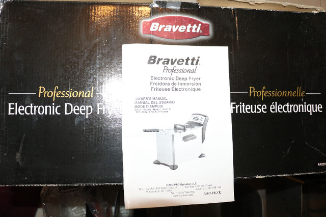 Bravetti Professional Electronic deep fryer, model K4321B in Microwaves & Cookers in Oshawa / Durham Region - Image 4