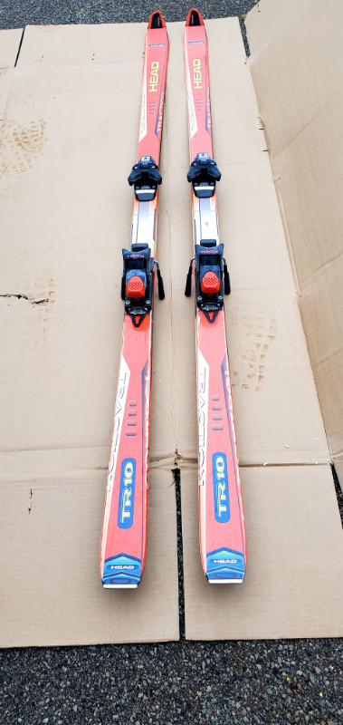 Skis for Sale in Ski in Oshawa / Durham Region