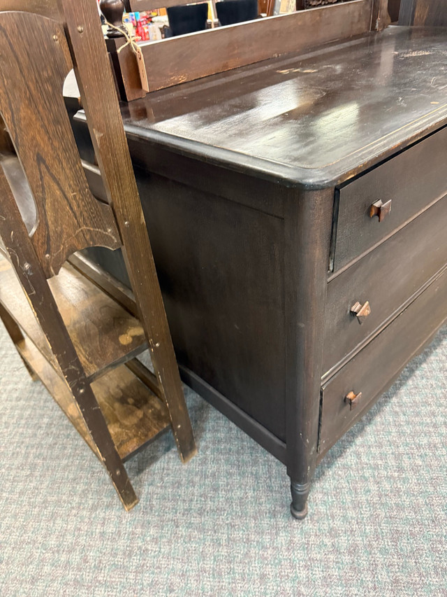 solid wood dresser with mirror  in Dressers & Wardrobes in Edmonton - Image 4