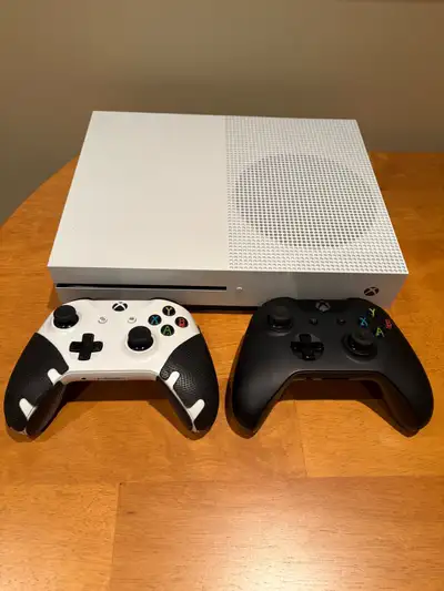 Xbox One S, View more