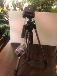 Video Camera Tripod. Giotto VT 806.