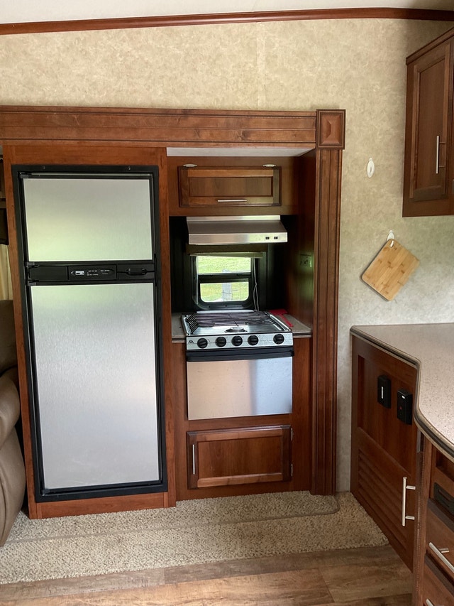 Jayco 5th wheel RV trailer RVs & Motorhomes Owen Sound Kijiji